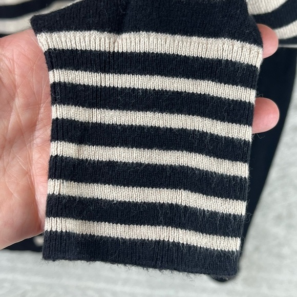 SUSAN GRAVER Striped Lightweight Sweater w/ Slimming Panels Mockneck Large - Picture 6 of 15